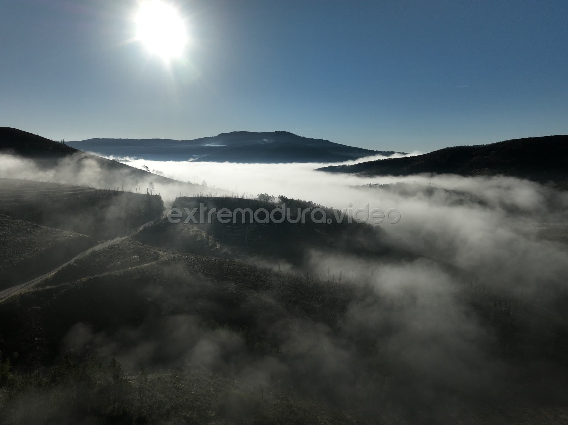 Mar de nubes sobre las sierras de Las Hurdes – foto aérea